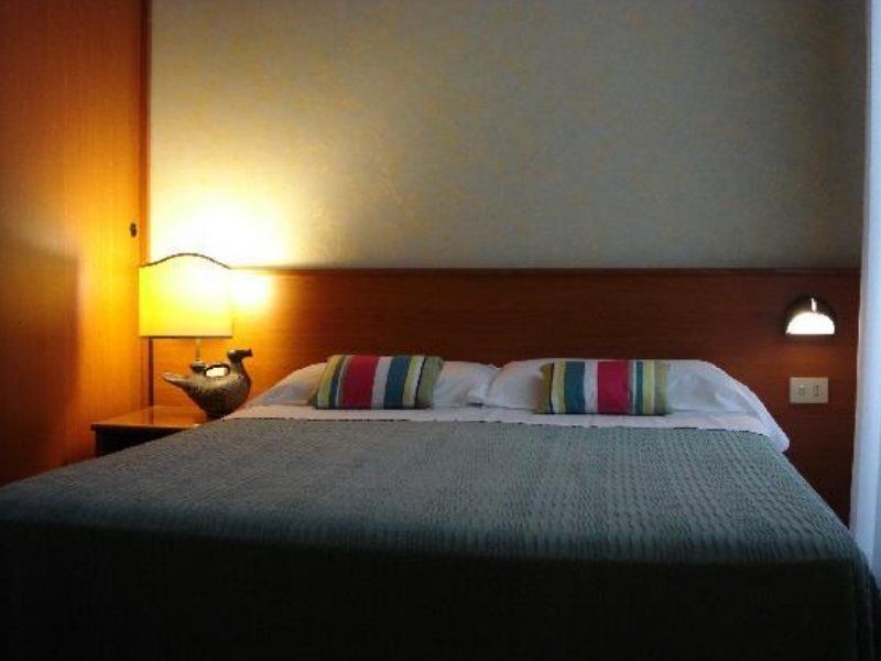 Hotel Corona Roma Dış mekan fotoğraf