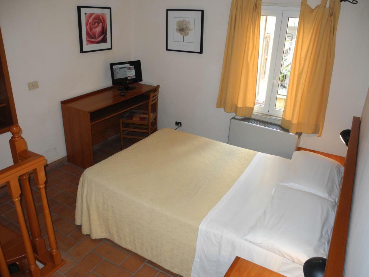 Hotel Corona Roma Dış mekan fotoğraf