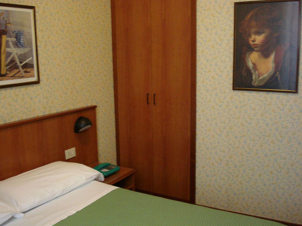 Hotel Corona Roma Dış mekan fotoğraf